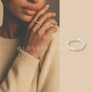 Feminine | Faux Seed Pearl Ring - One Size, Elastic | Sezane Vibes